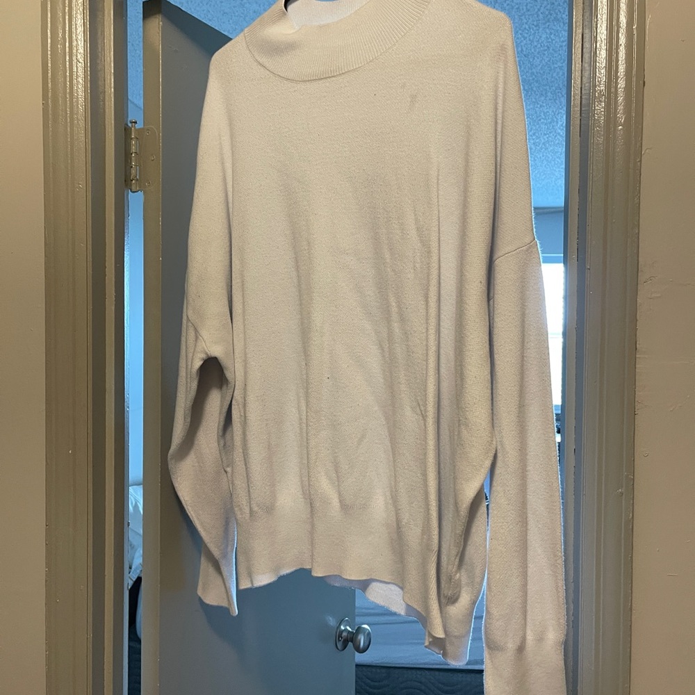 oversized turtleneck sweater